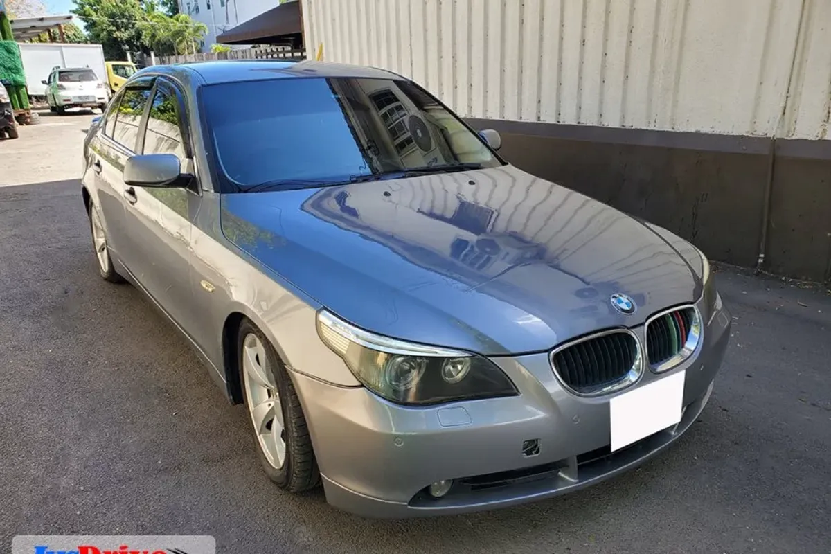 2005 BMW 525 IA