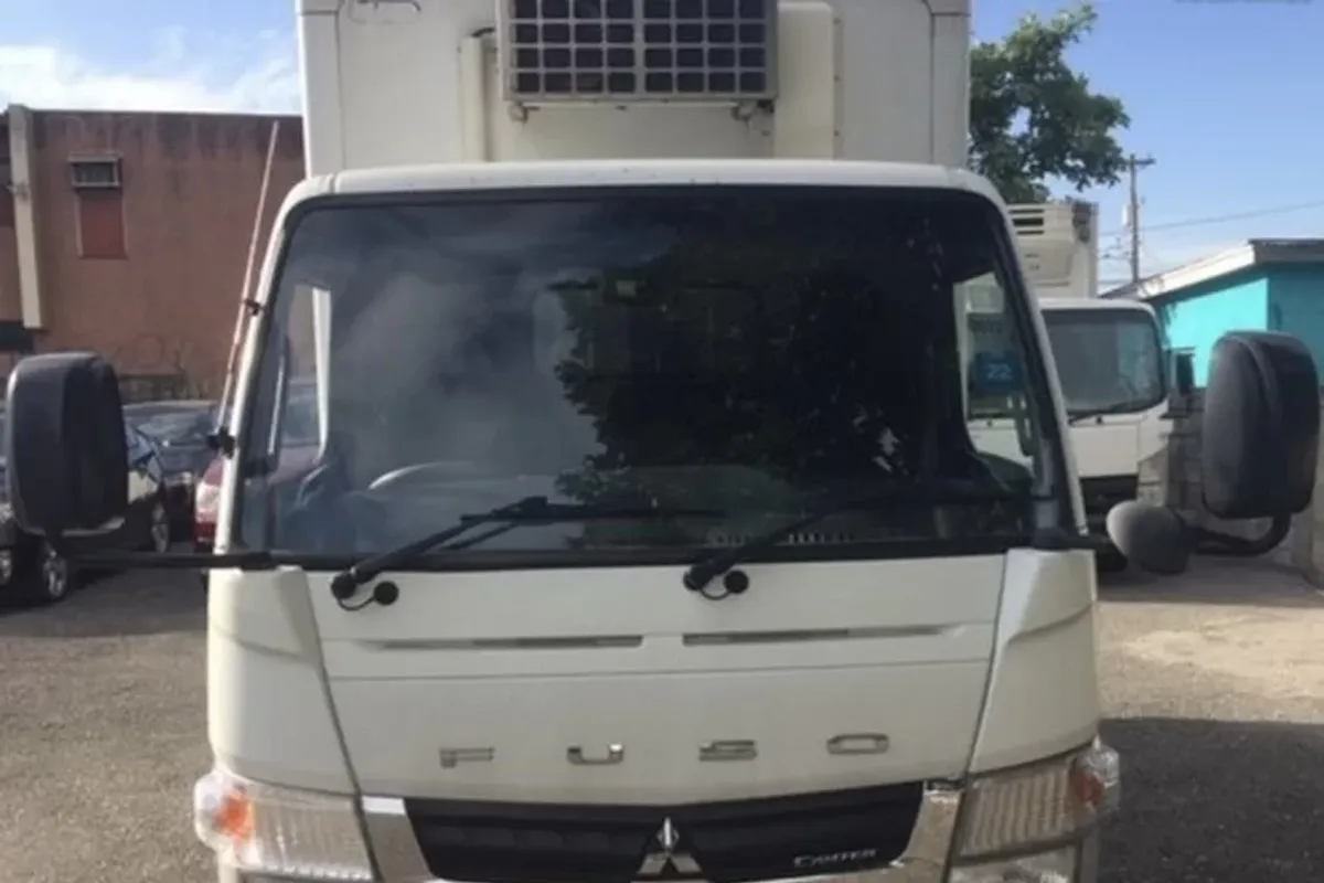 2011 Mitsubishi Canter