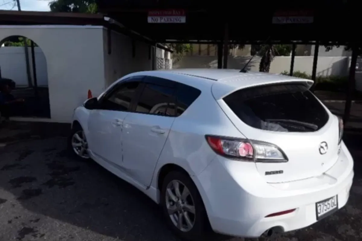 2011 Mazda Axela Sport