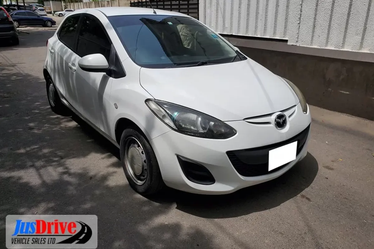 2014 MAZDA DEMIO