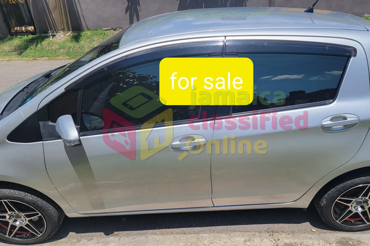 For Sale: 2014 Toyota Vitz