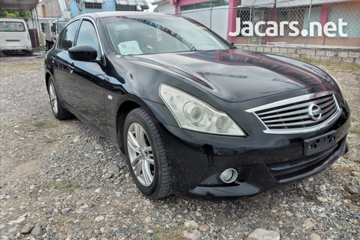 Nissan Skyline 2,5L 2013