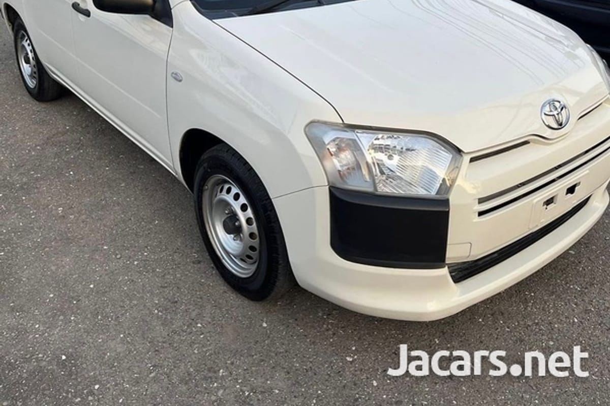 Toyota Probox 1,5L 2017