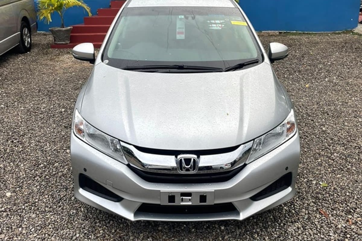 Honda Grace 1,6L 2017