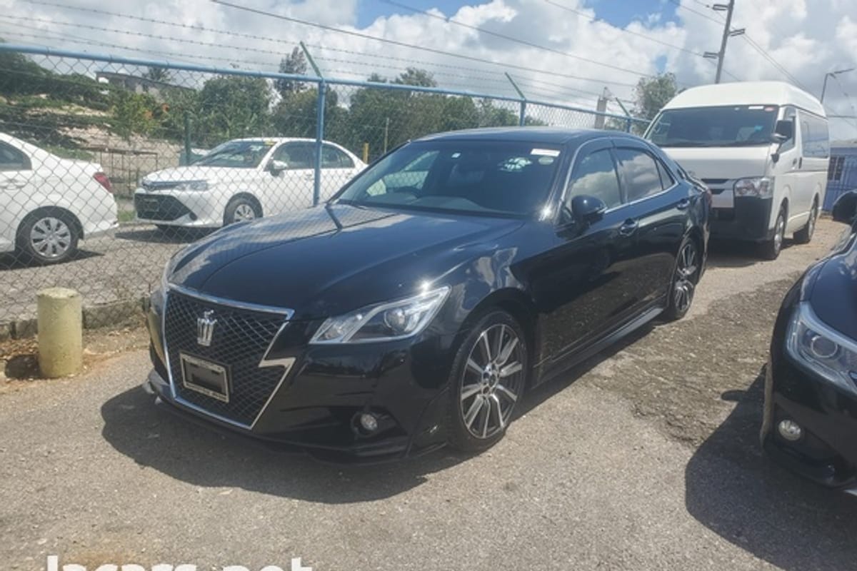 Toyota Crown 3,0L 2015