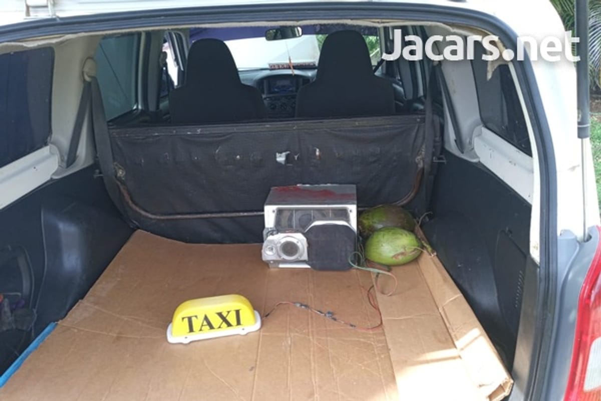 Toyota Probox 1,5L 2013