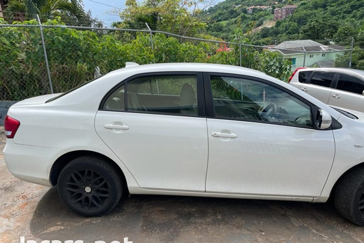 Toyota Axio 1,5L 2011