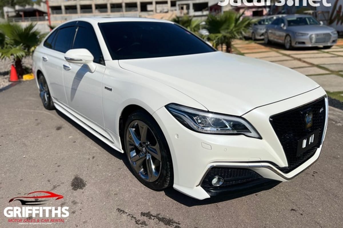 Toyota Crown 2,5L 2018