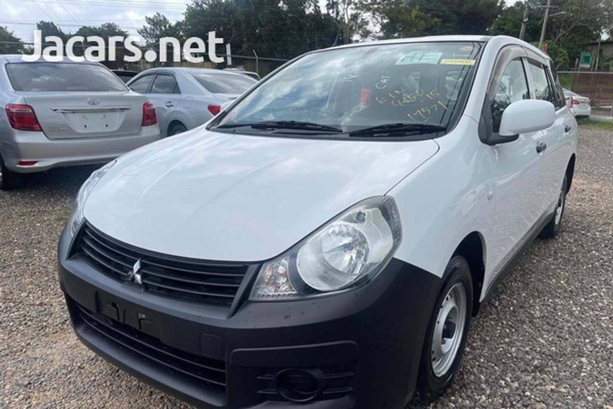 Nissan AD Wagon 1,5L 2016