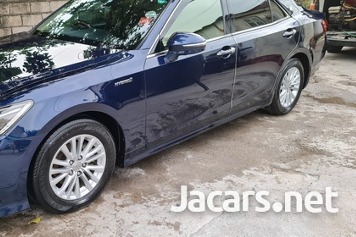 Toyota Crown 2,5L 2016