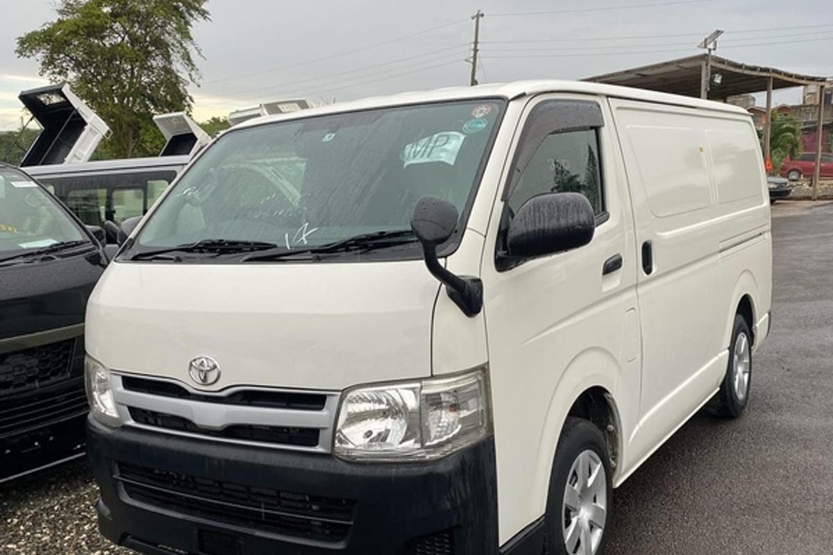 Toyota Hiace 2,0L 2012
