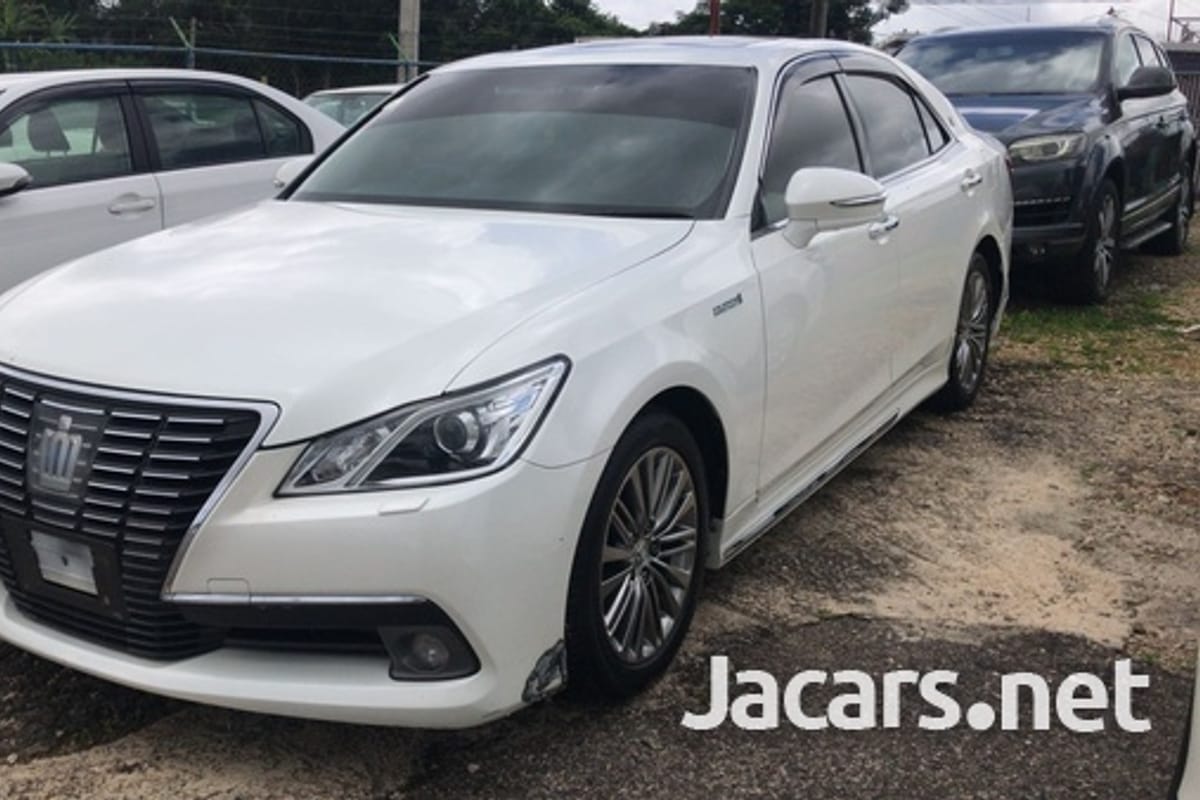 Toyota Crown 2,0L 2015