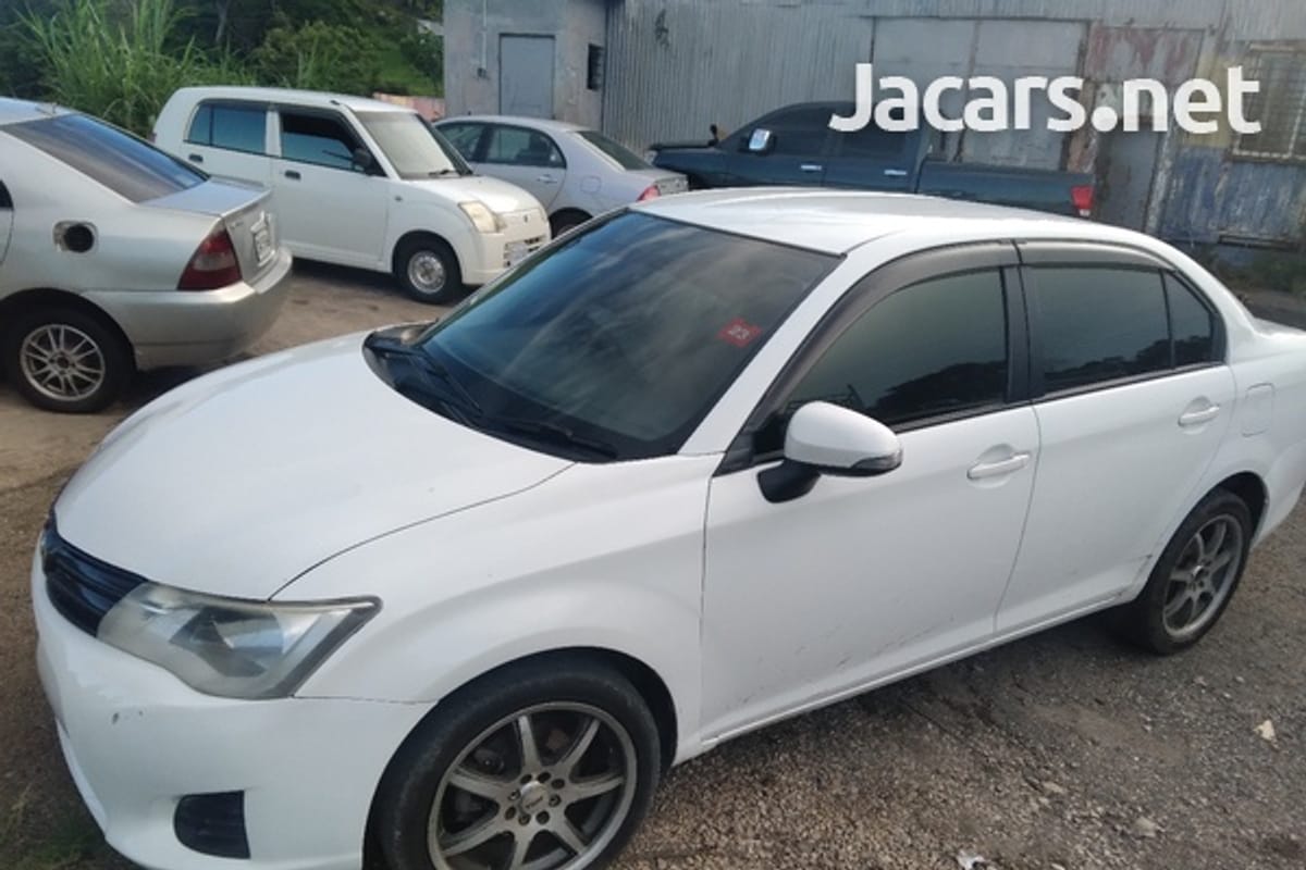 Toyota Axio 1,5L 2013