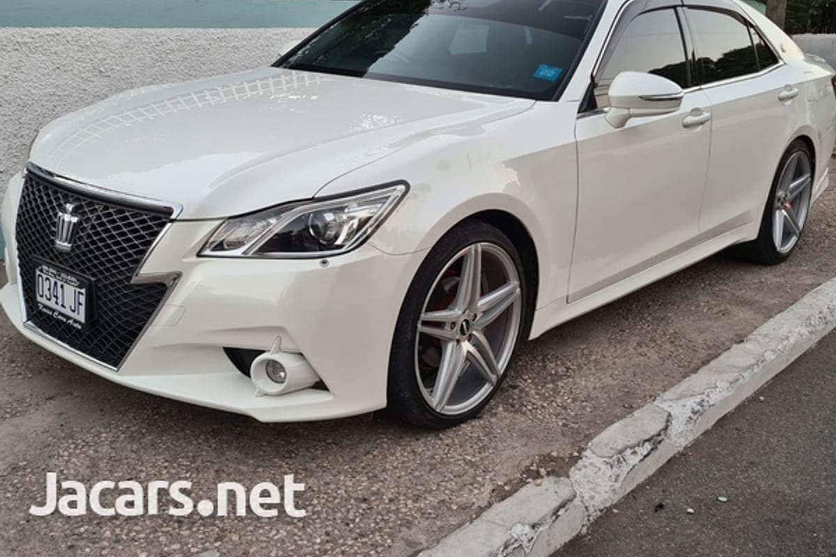 Toyota Crown 2,5L 2014