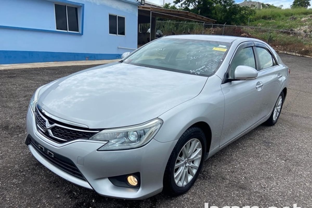 Toyota Mark X 2,5L 2013
