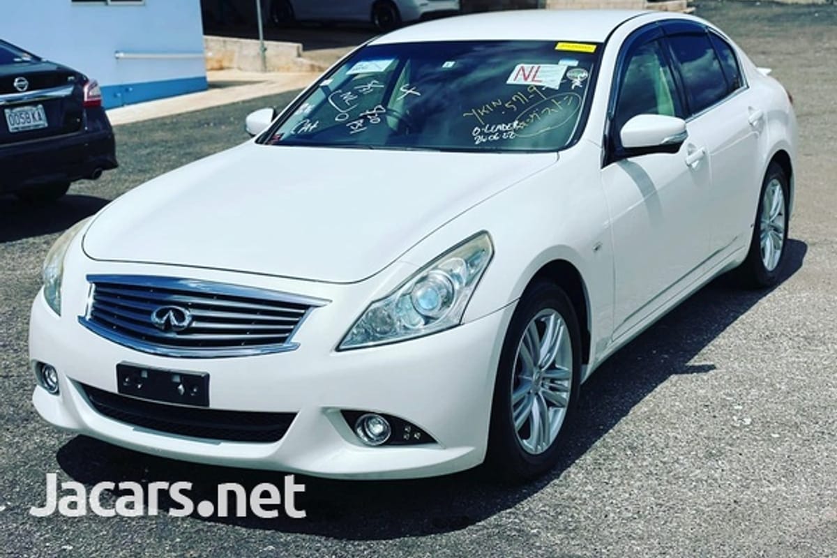 Nissan Skyline 2,5L 2013