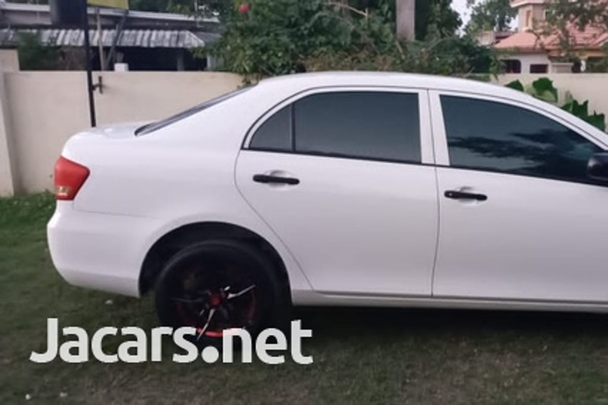 Toyota Axio 1,5L 2011