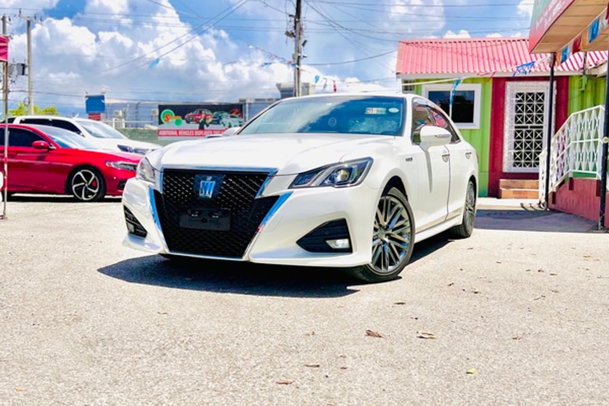 Toyota Crown 2,5L 2016