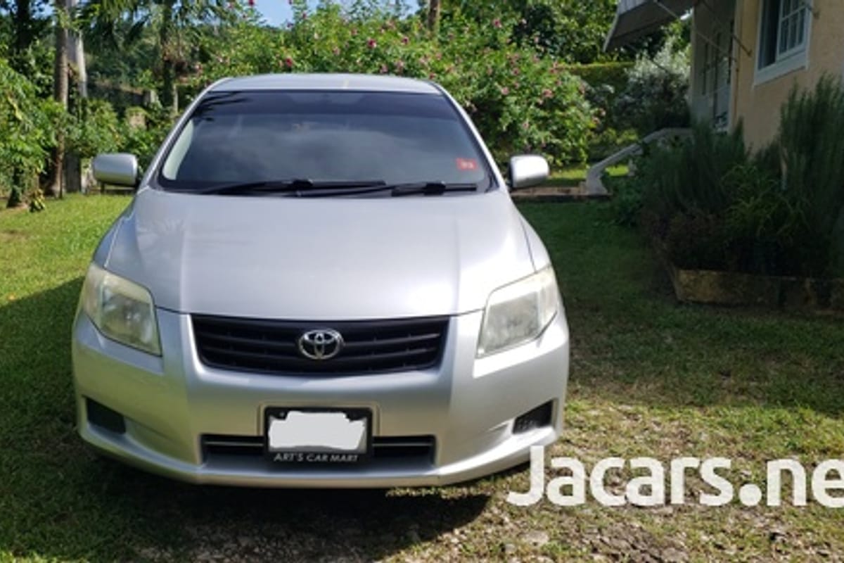 Toyota Axio 1,5L 2011