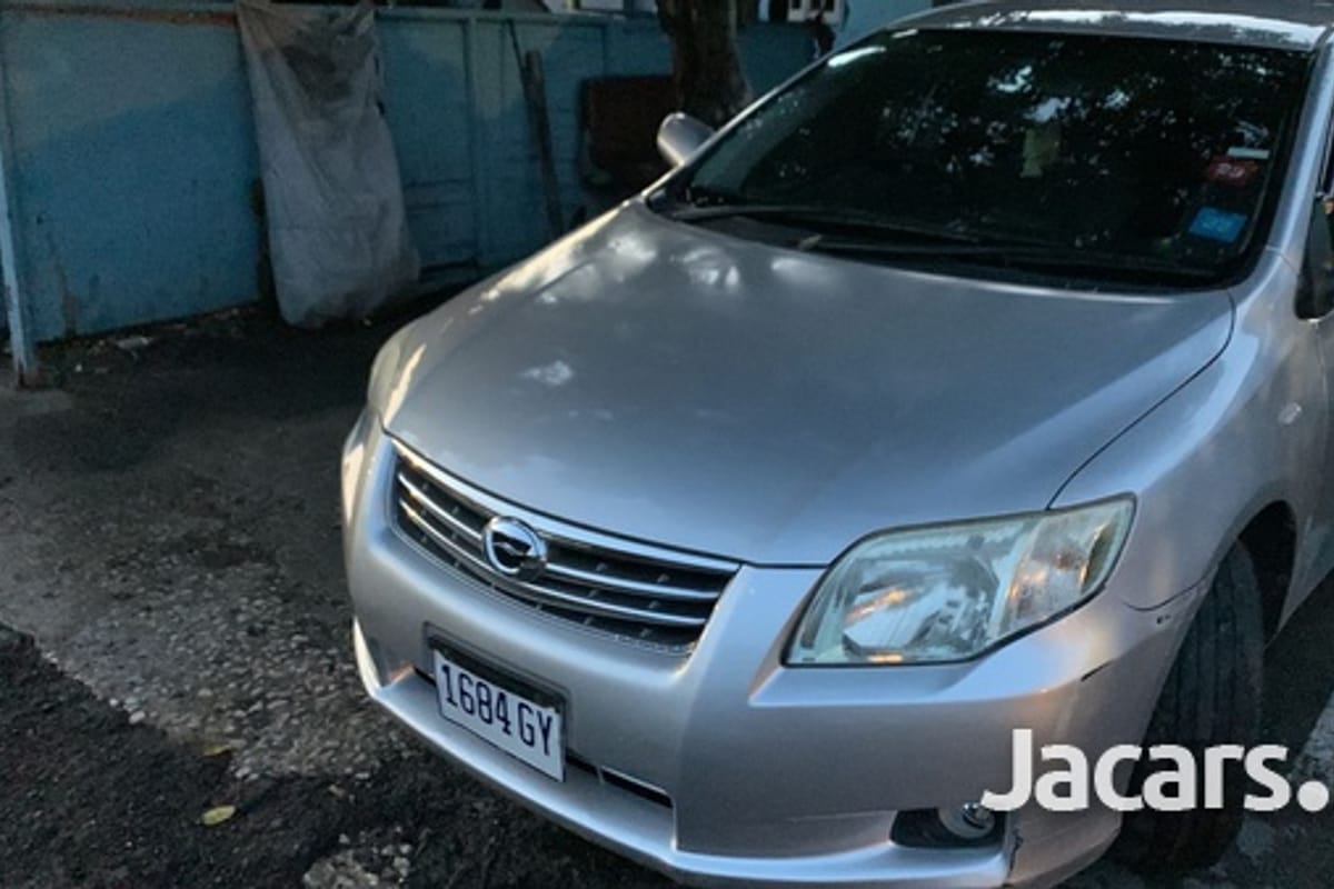 Toyota Axio 1,5L 2011
