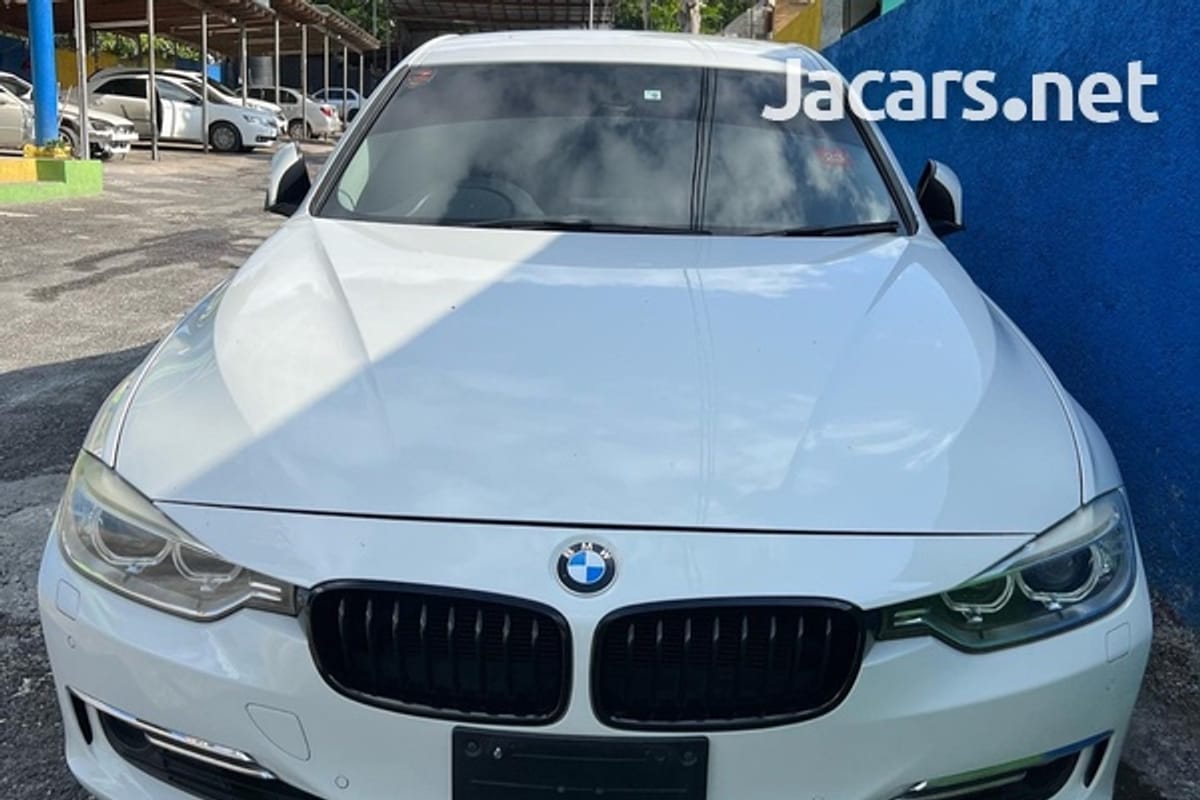 BMW 3-Series 2,0L 2012