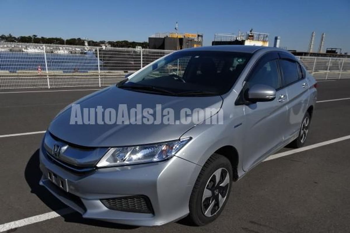 2017 Honda Grace Hybrid