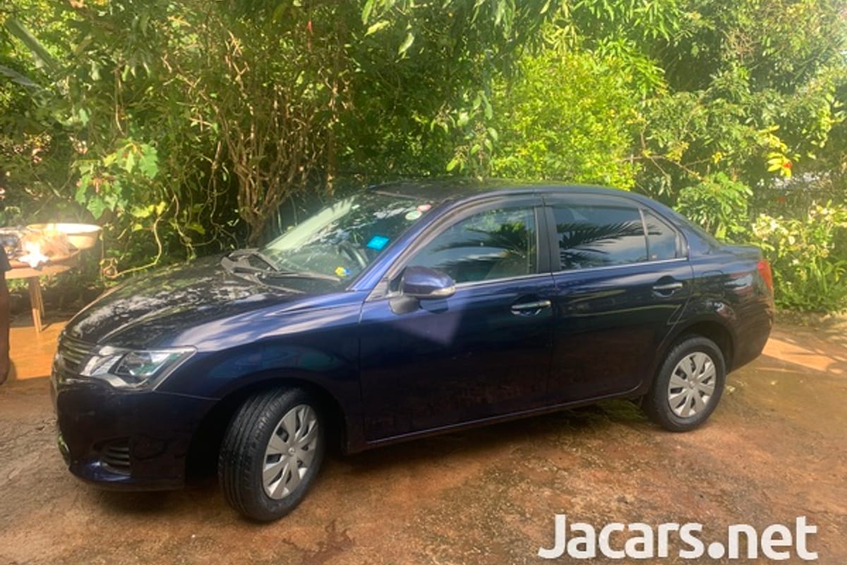 Toyota Axio 1,5L 2014