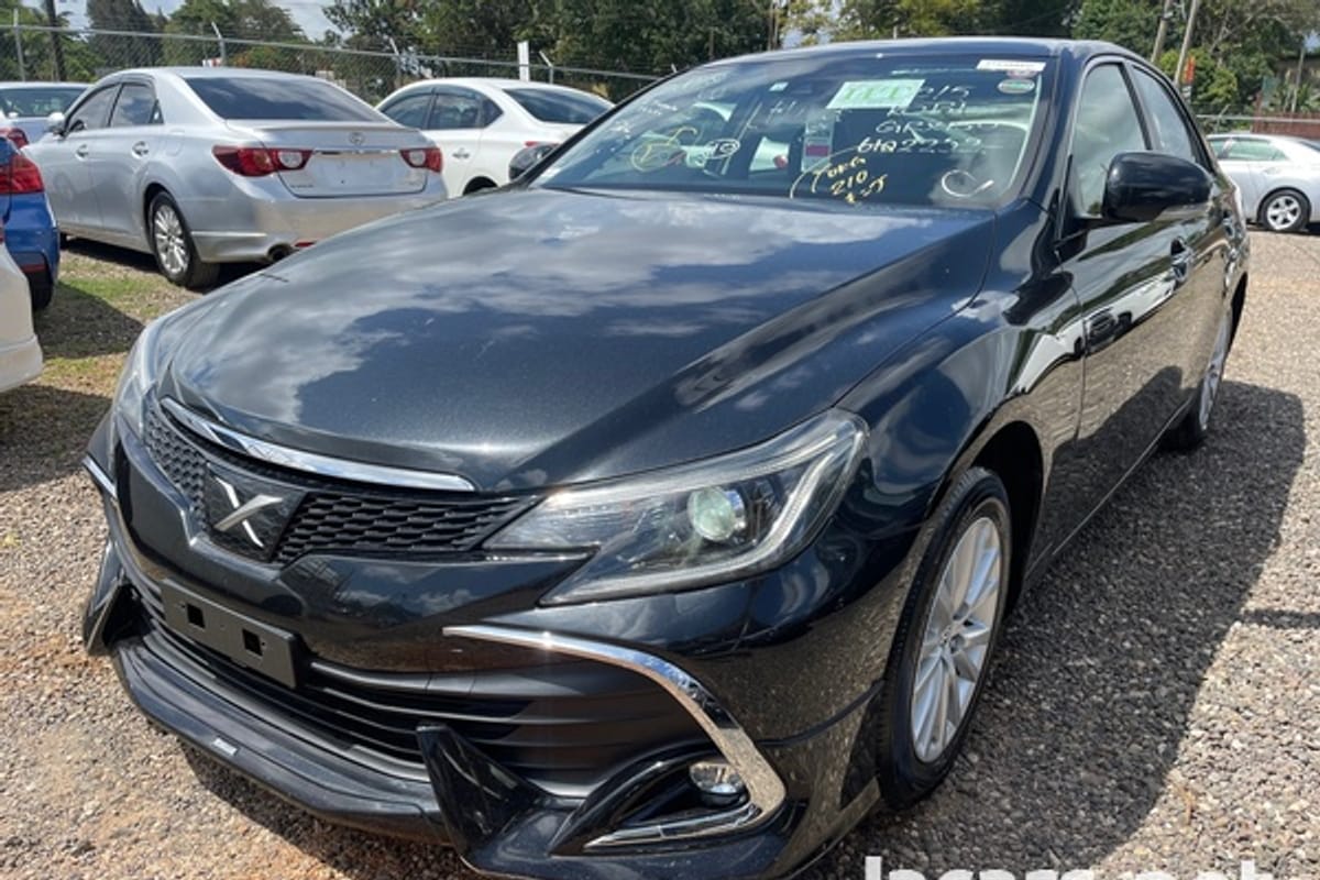 Toyota Mark X 2,5L 2017