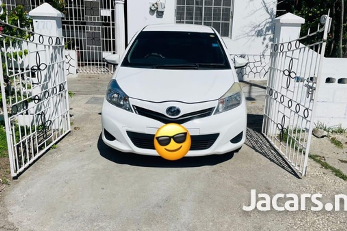 Toyota Vitz 1,3L 2012