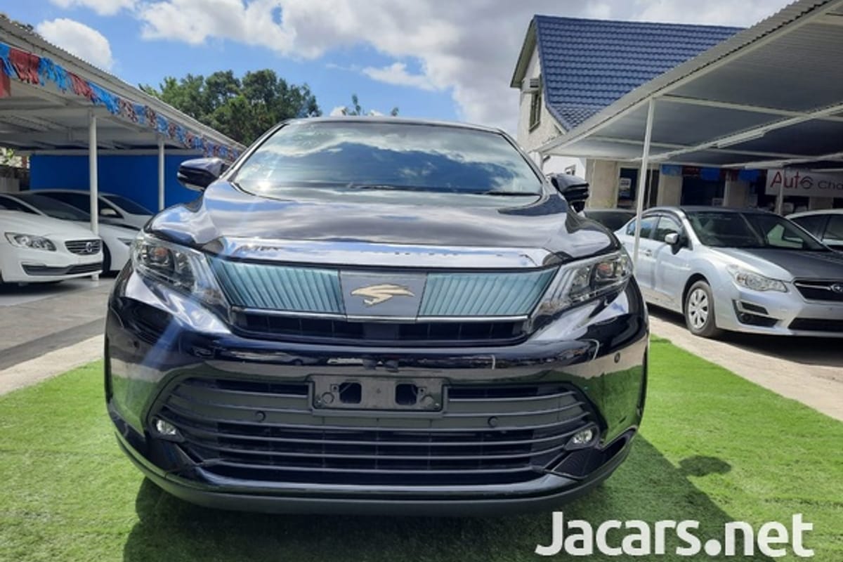 Toyota Harrier 2,0L 2018
