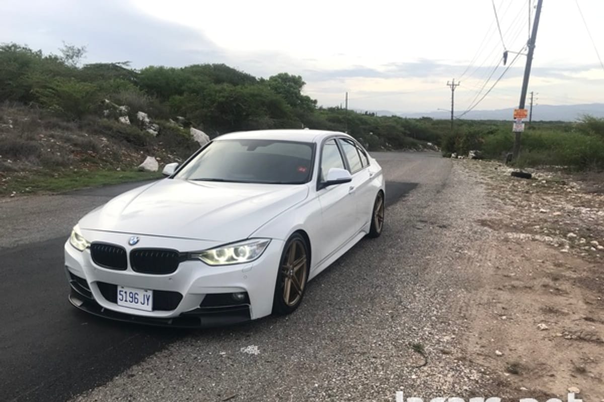 BMW 3-Series 2,0L 2012