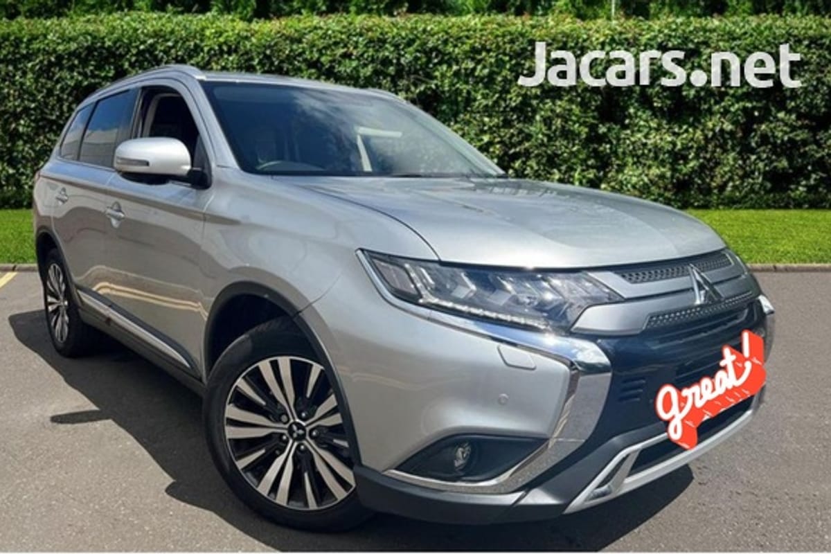 Mitsubishi Outlander or Airtrek 2,0L 2019