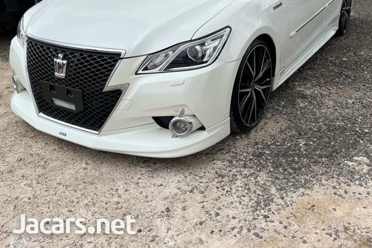 Toyota Crown 2,5L 2013