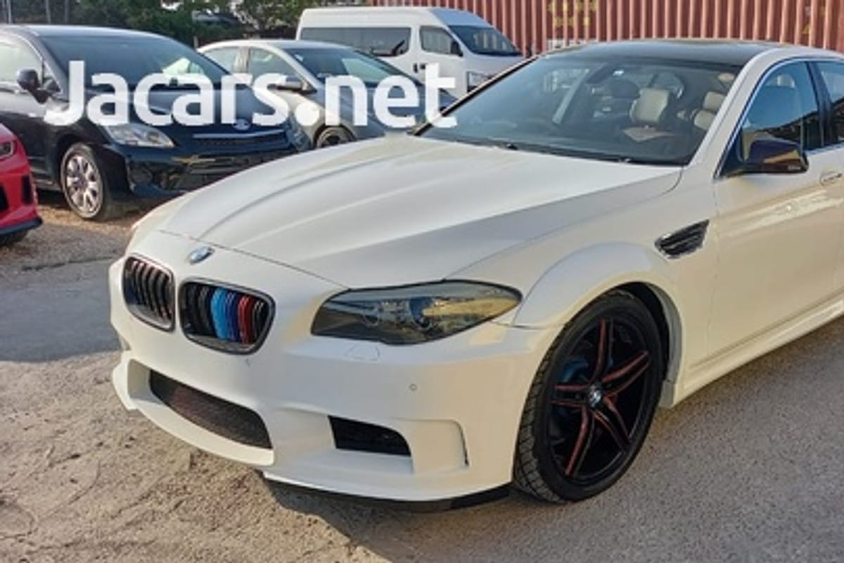 BMW 5-Series 2,5L 2012