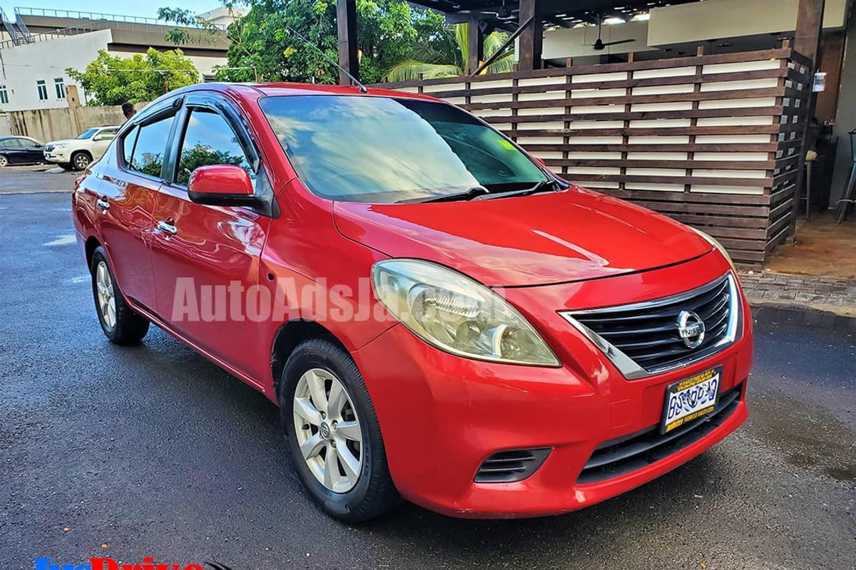 2013 Nissan Versa