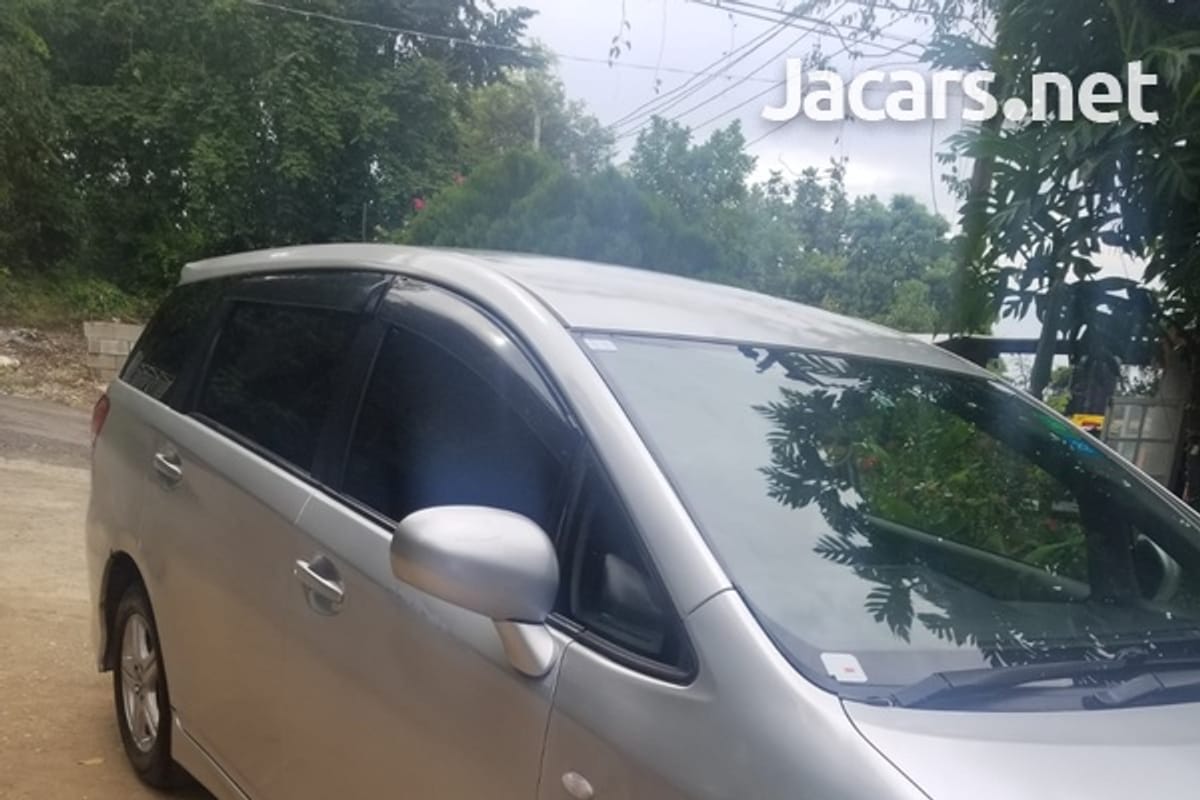 Toyota Wish 1,8L 2011