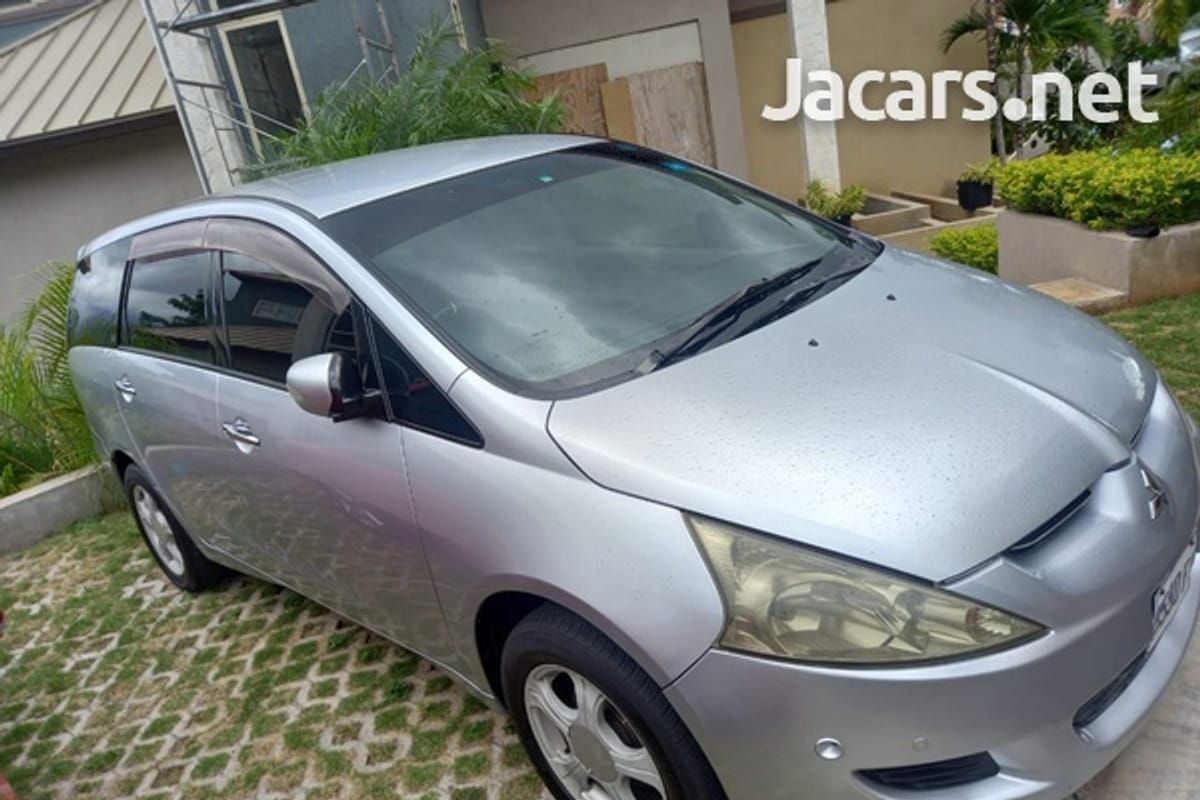 Mitsubishi Space Wagon 2,4L 2005