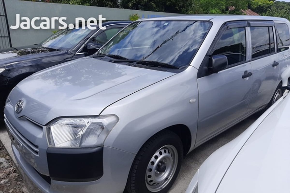 Toyota Probox 1,5L 2017