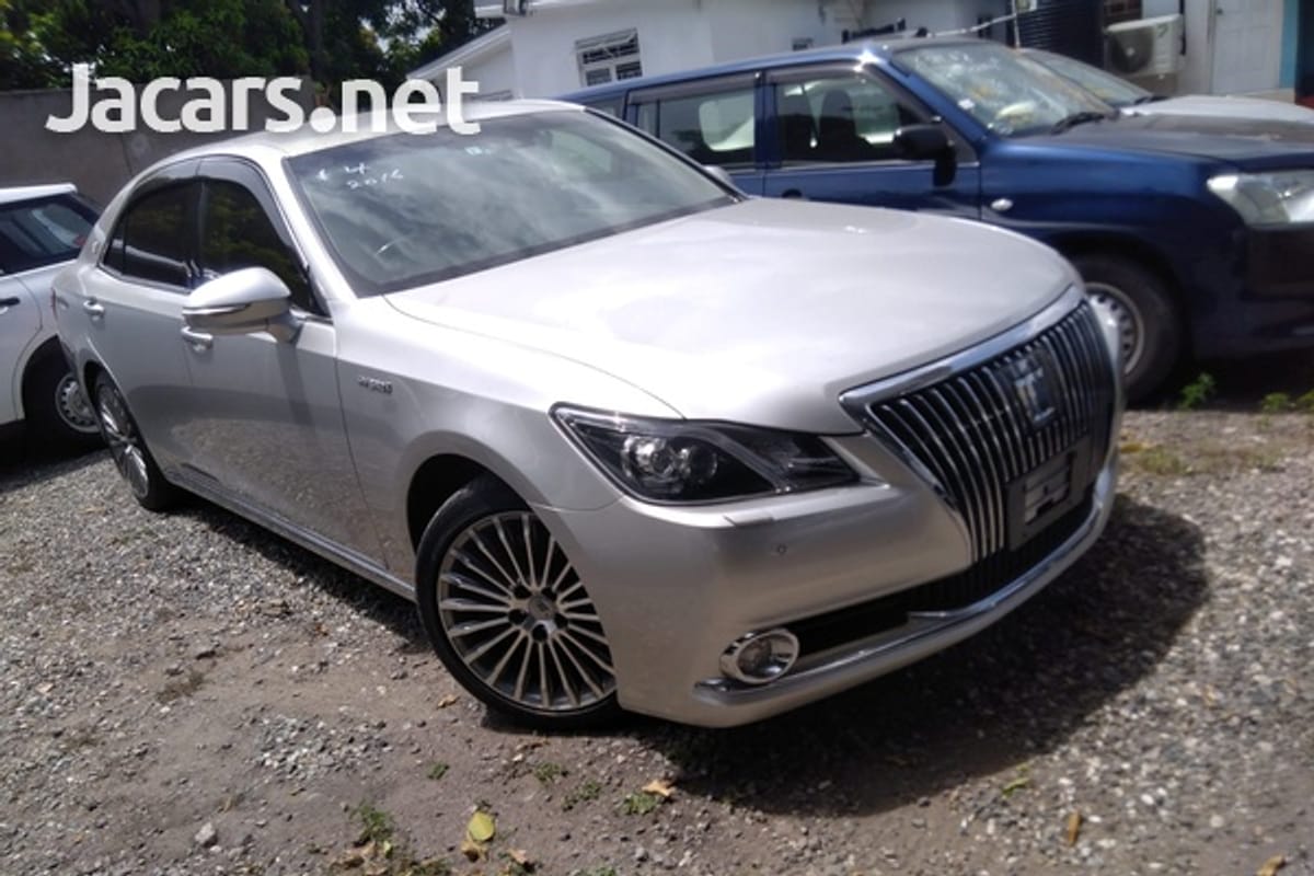 Toyota Crown 2,5L 2016