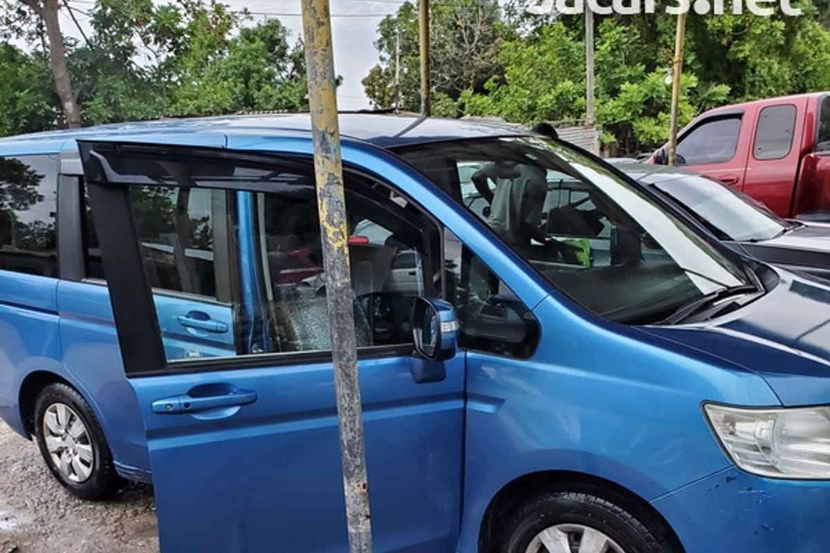 Honda Stepwgn 1,9L 2011