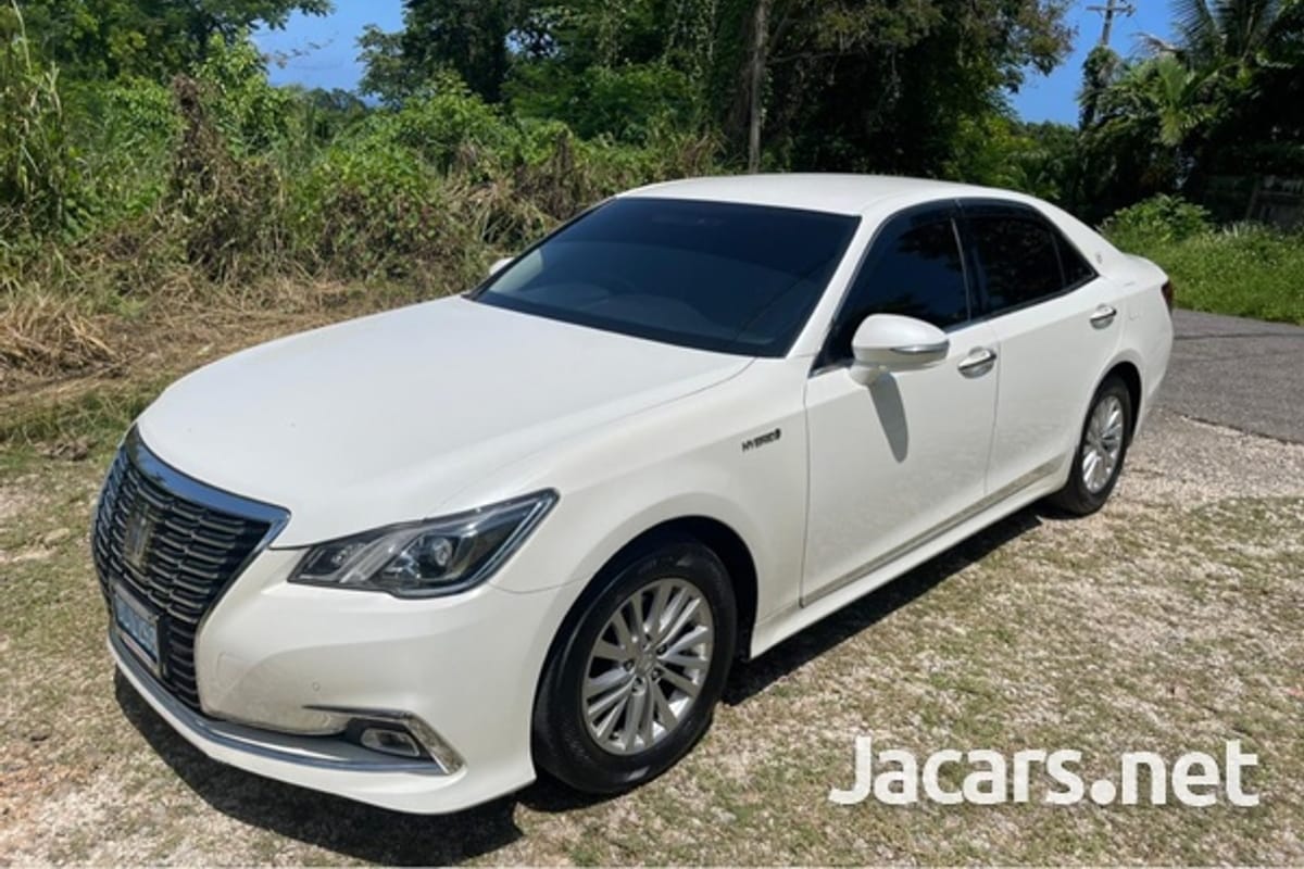 Toyota Crown 2,5L 2015