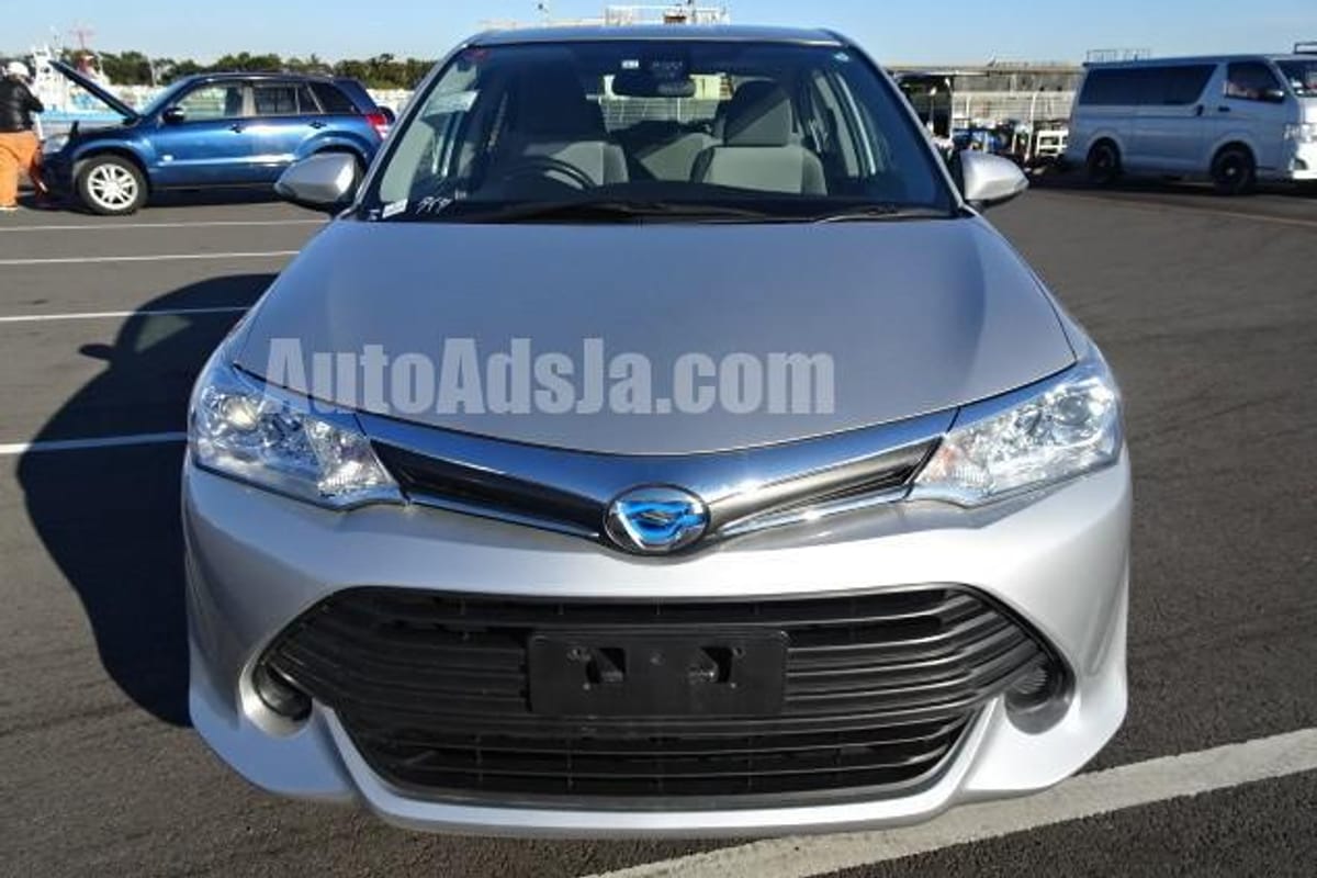 2017 Toyota Axio Hybrid