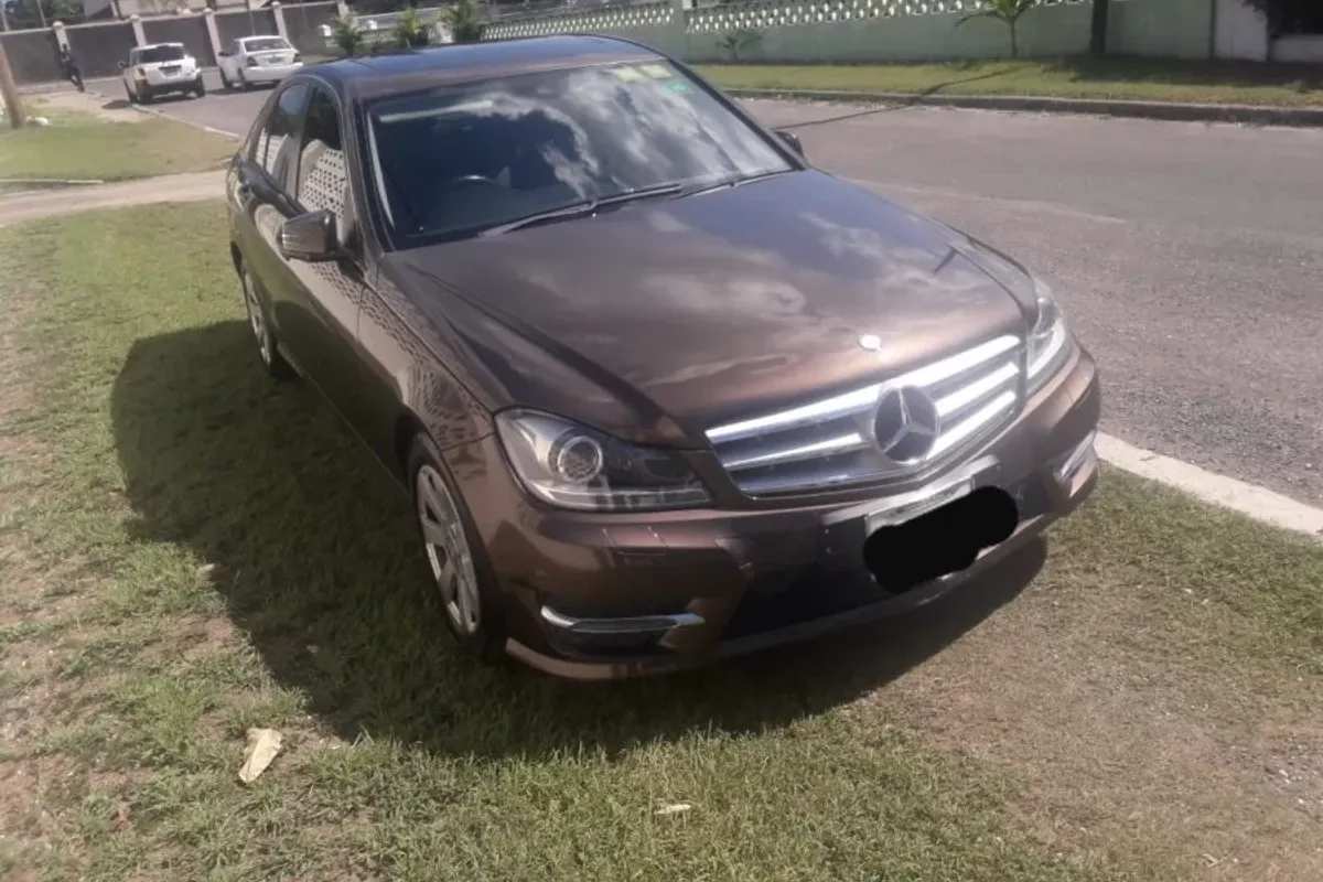 Mercedes-Benz C180 2013