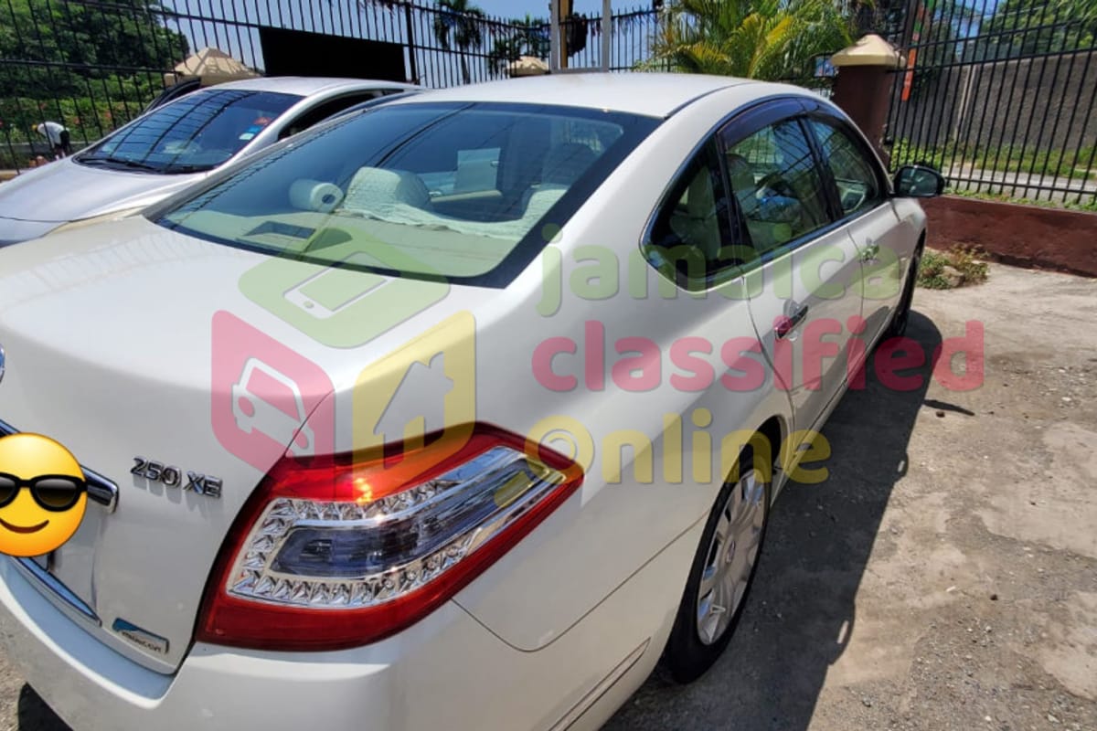 For Sale: Nissan Teana 2013 With Unique Feature (Like New)
