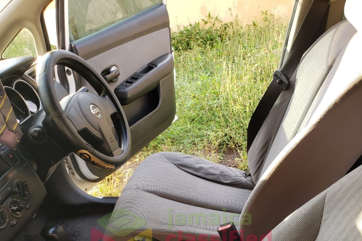 For Sale: Nissan Tida