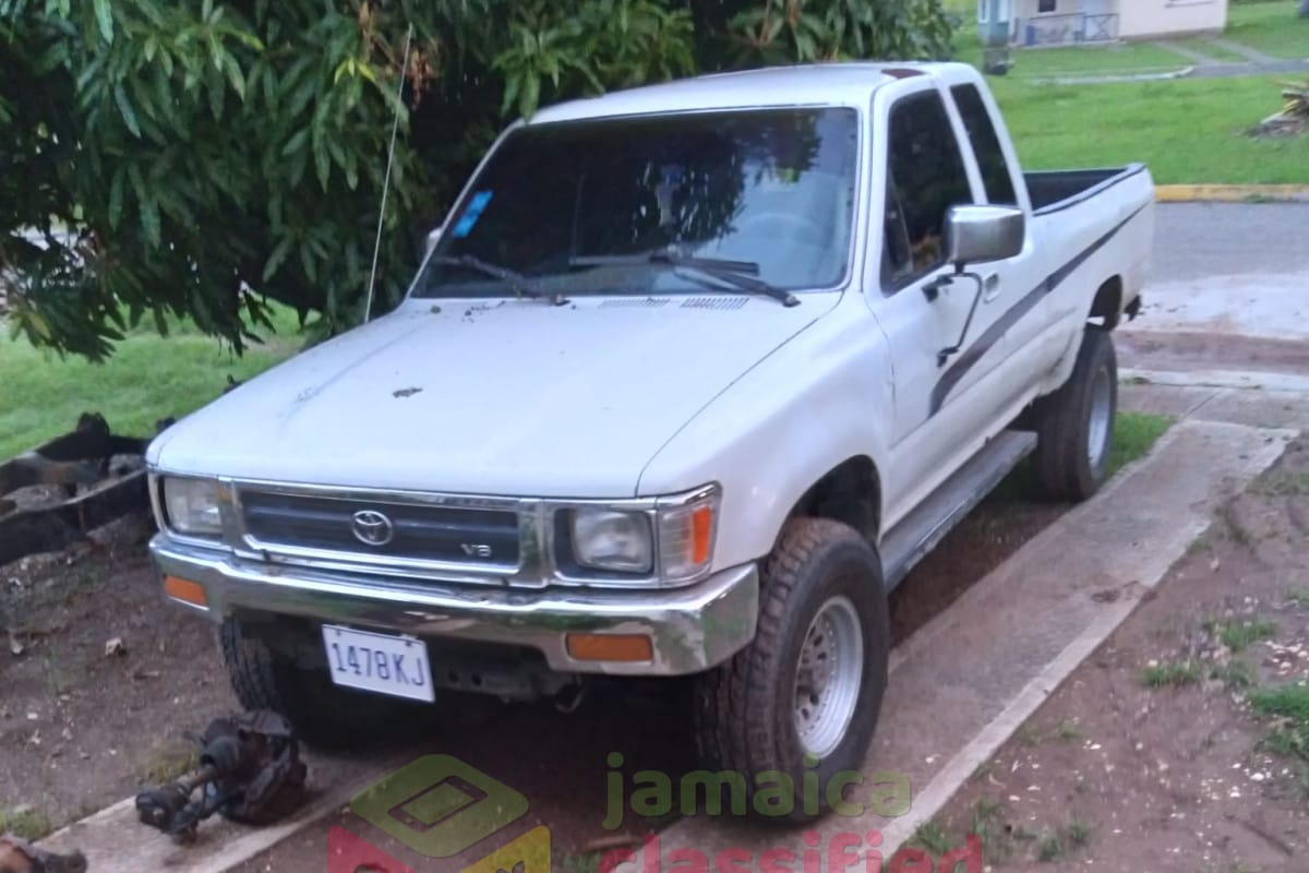 For Sale: Toyota Pickup