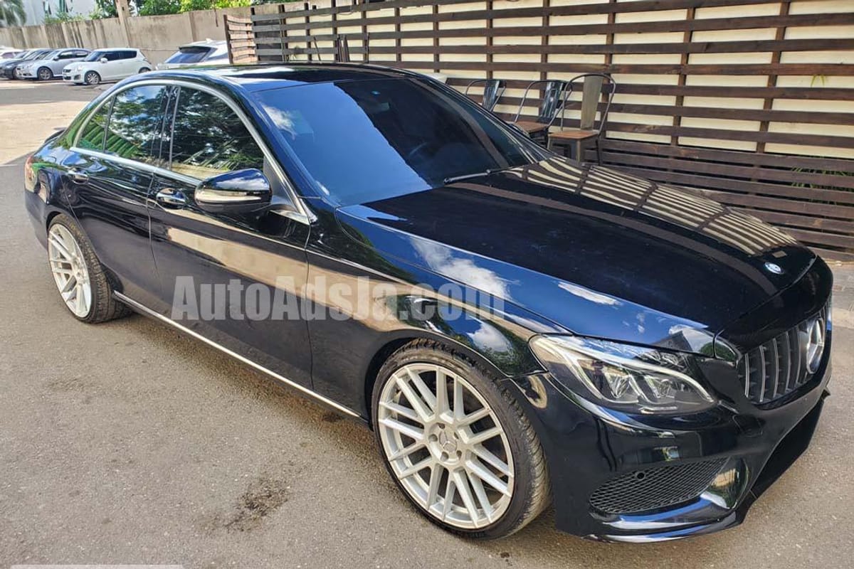 2015 Mercedes Benz C300