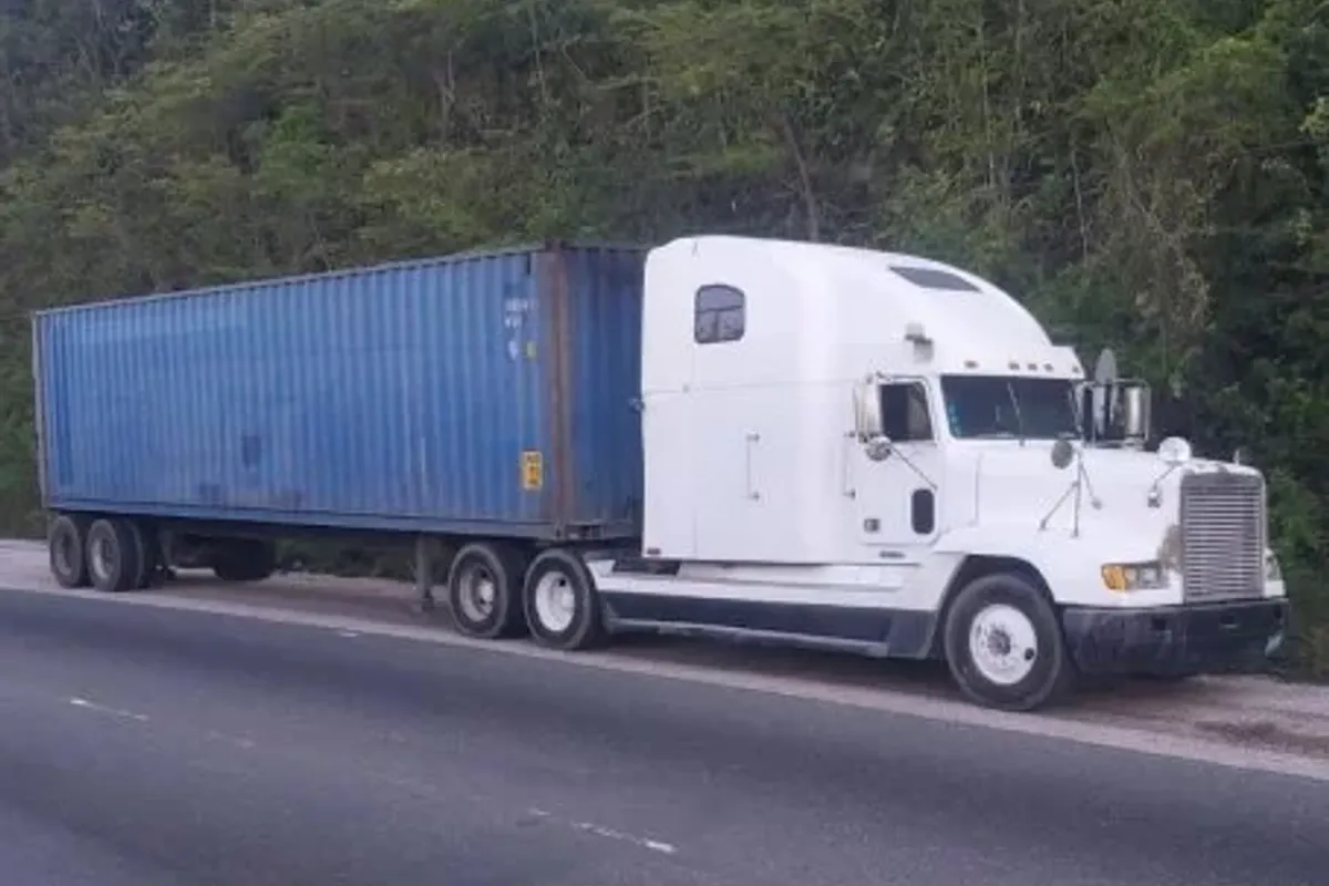 Trailer truck head 1998