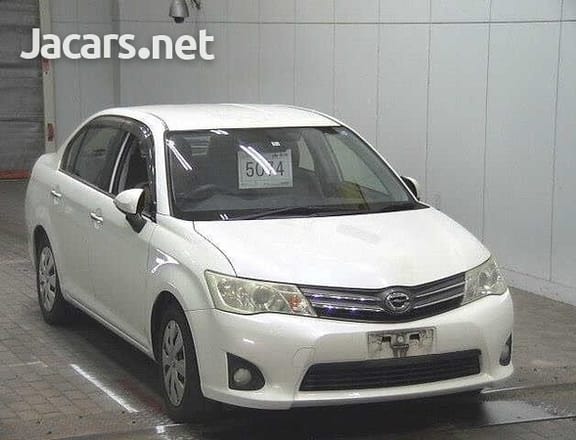 Toyota Axio 1,5L 2014