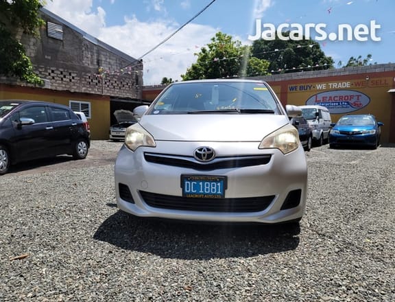 Toyota Ractis 1,5L 2013